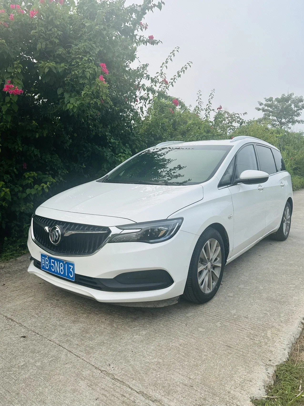2021 Buick GL6 323T Mild Hybrid Connected Premium Edition