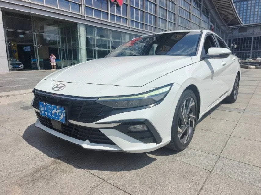 Hyundai Elantra 2023 1.5L CVT GLX Elite Edition