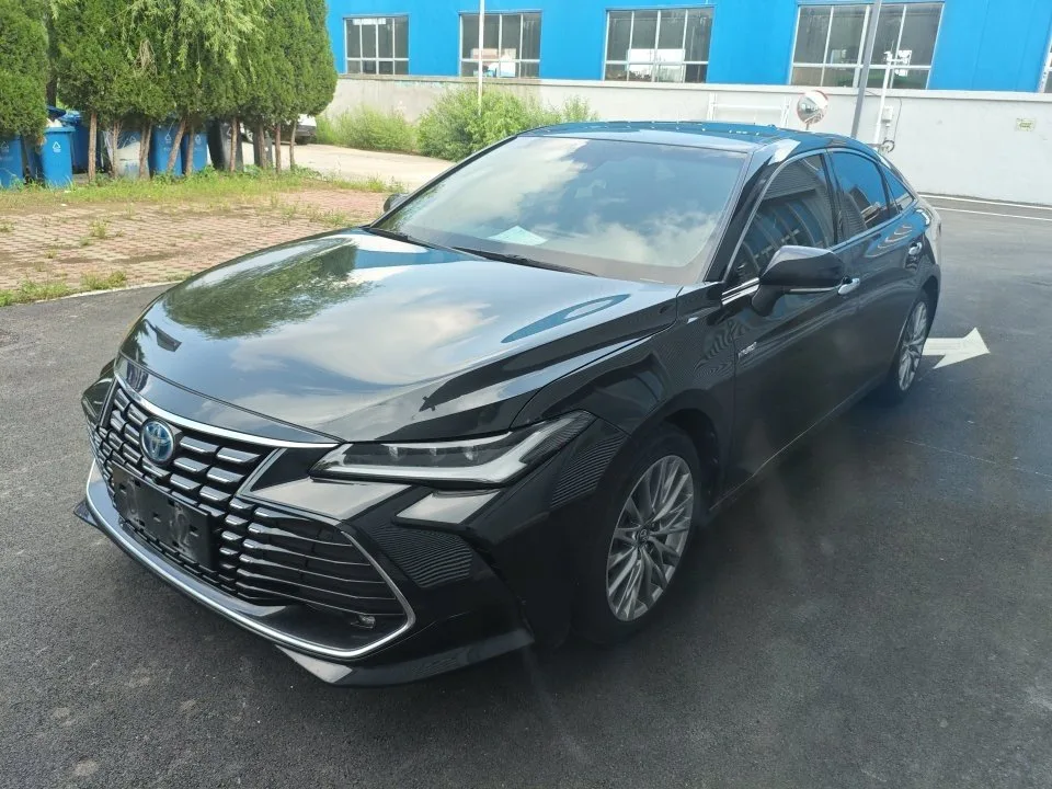 2023 Toyota Avalon Hybrid 2.5L CVT XLE Premium Automatic