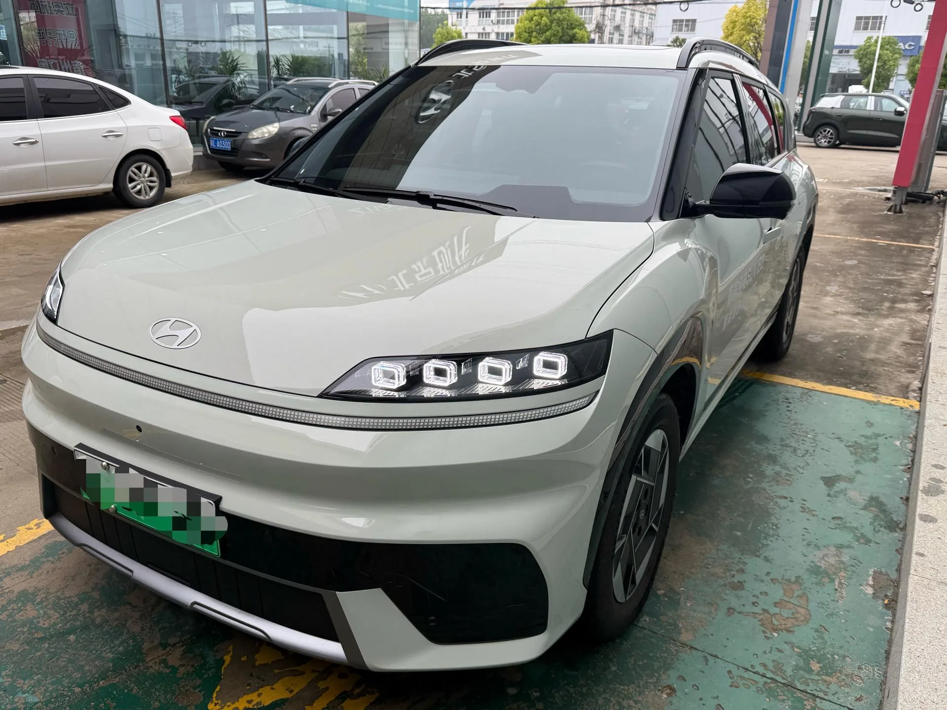 EO Yiou 2025 Two-Wheel Drive TECH Edition 64.2kWh