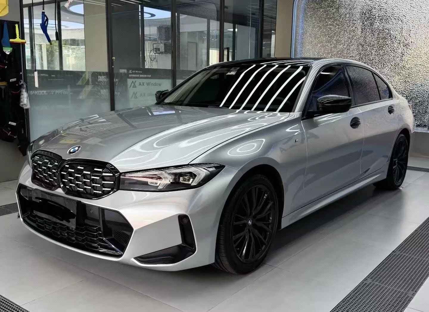 2023 BMW 3 Series 320i M Sport Package