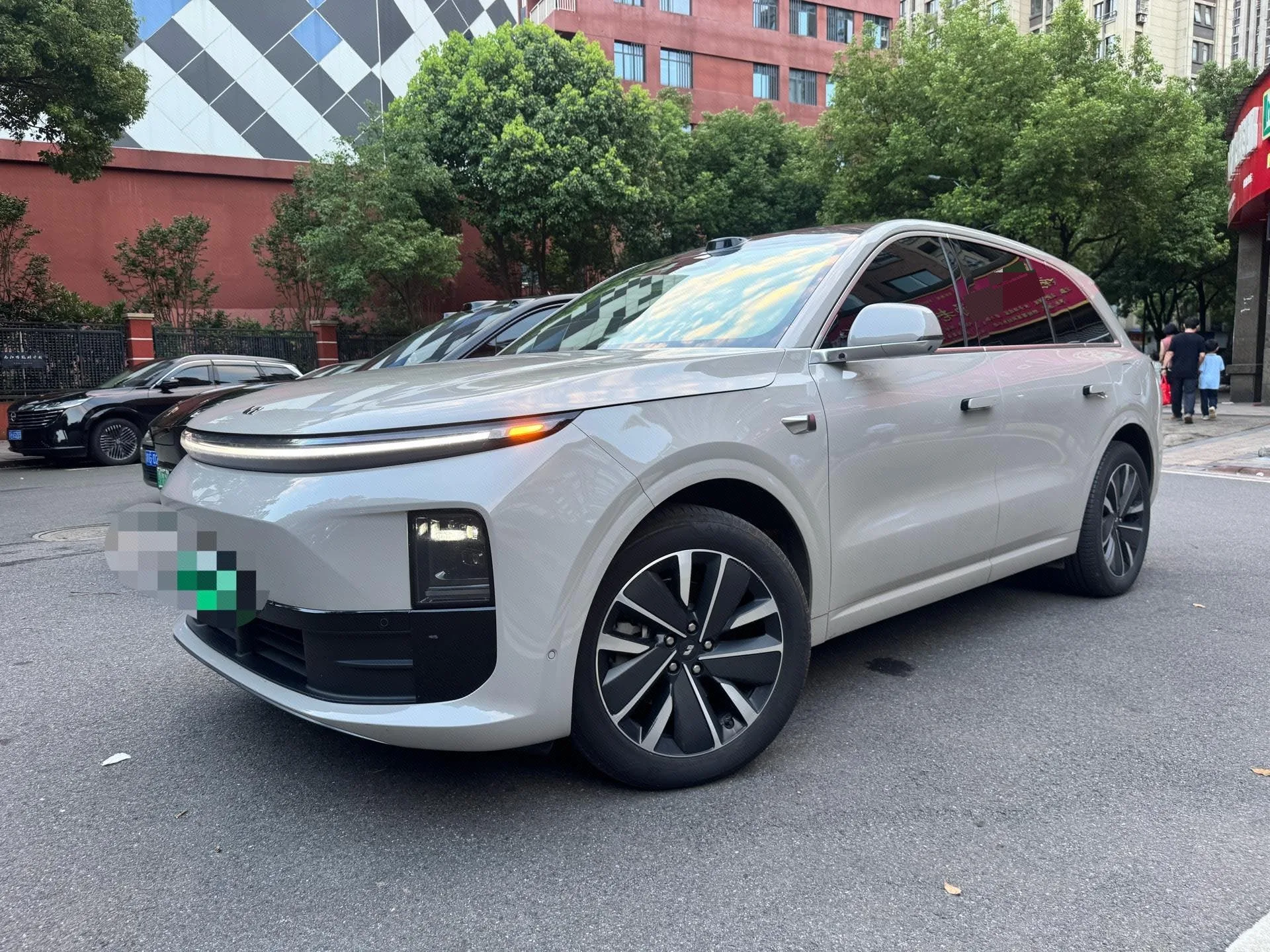 Li Auto 2025 L6 Max Intelligent Renewal Edition Automatic Transmission