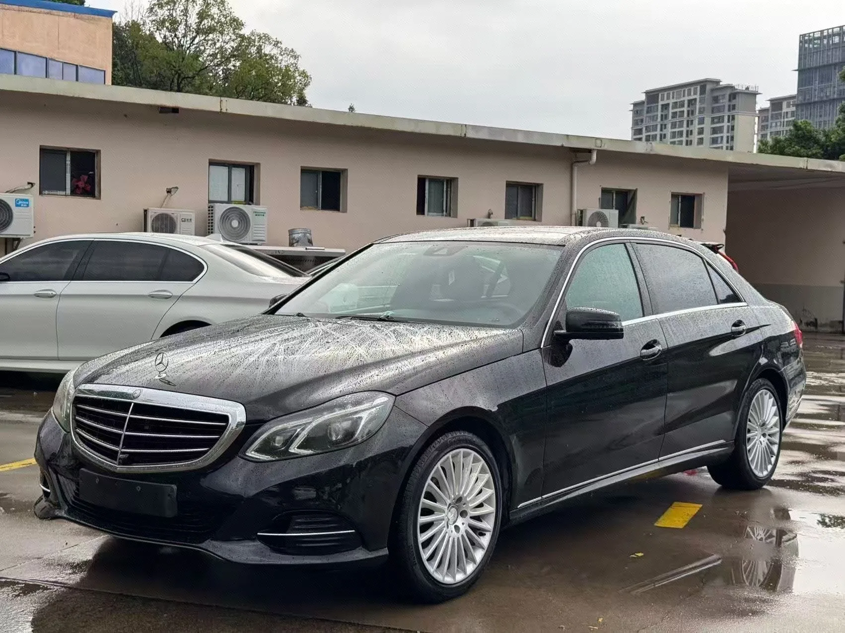 2014 Mercedes-Benz E-Class Facelift E 260 L Luxury