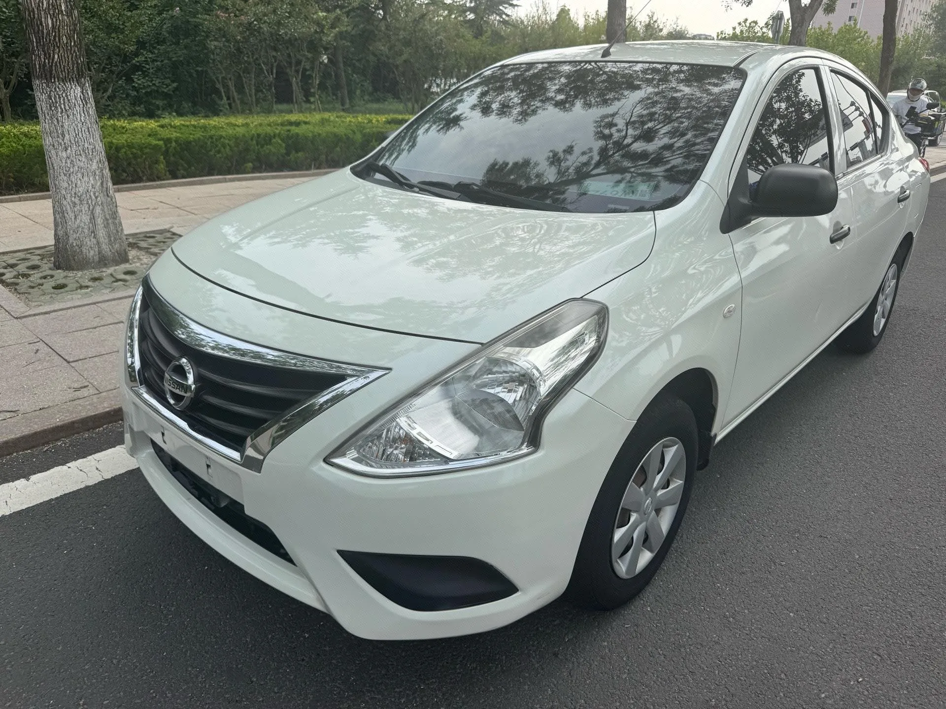Nissan Sunny 2015 1.5XE CVT Comfort Edition