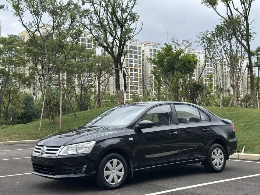 Santana 2013 1.6L Automatic Fashion Edition