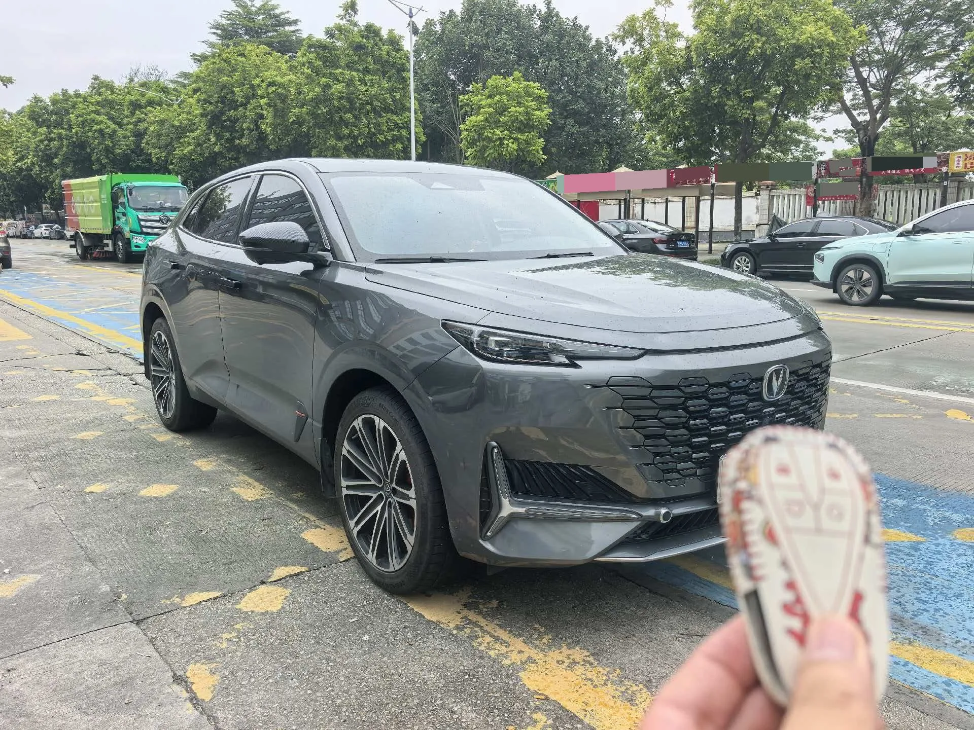 Changan UNI-K New Energy 2022 Model Year Blue Whale iDD 130 km 1.5T Premium Edition