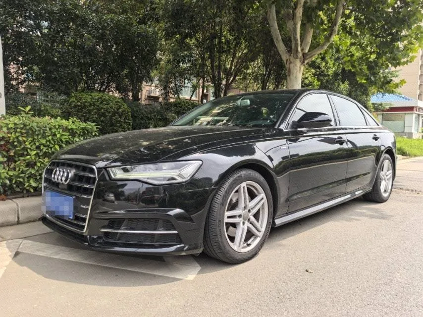 Audi A6L 2018 30th Anniversary Edition 30 FSI Fashion Model