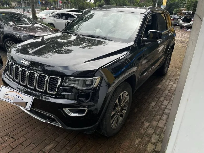 2017 Grand Cherokee (Imported) 3.6L Elite Navigation Edition