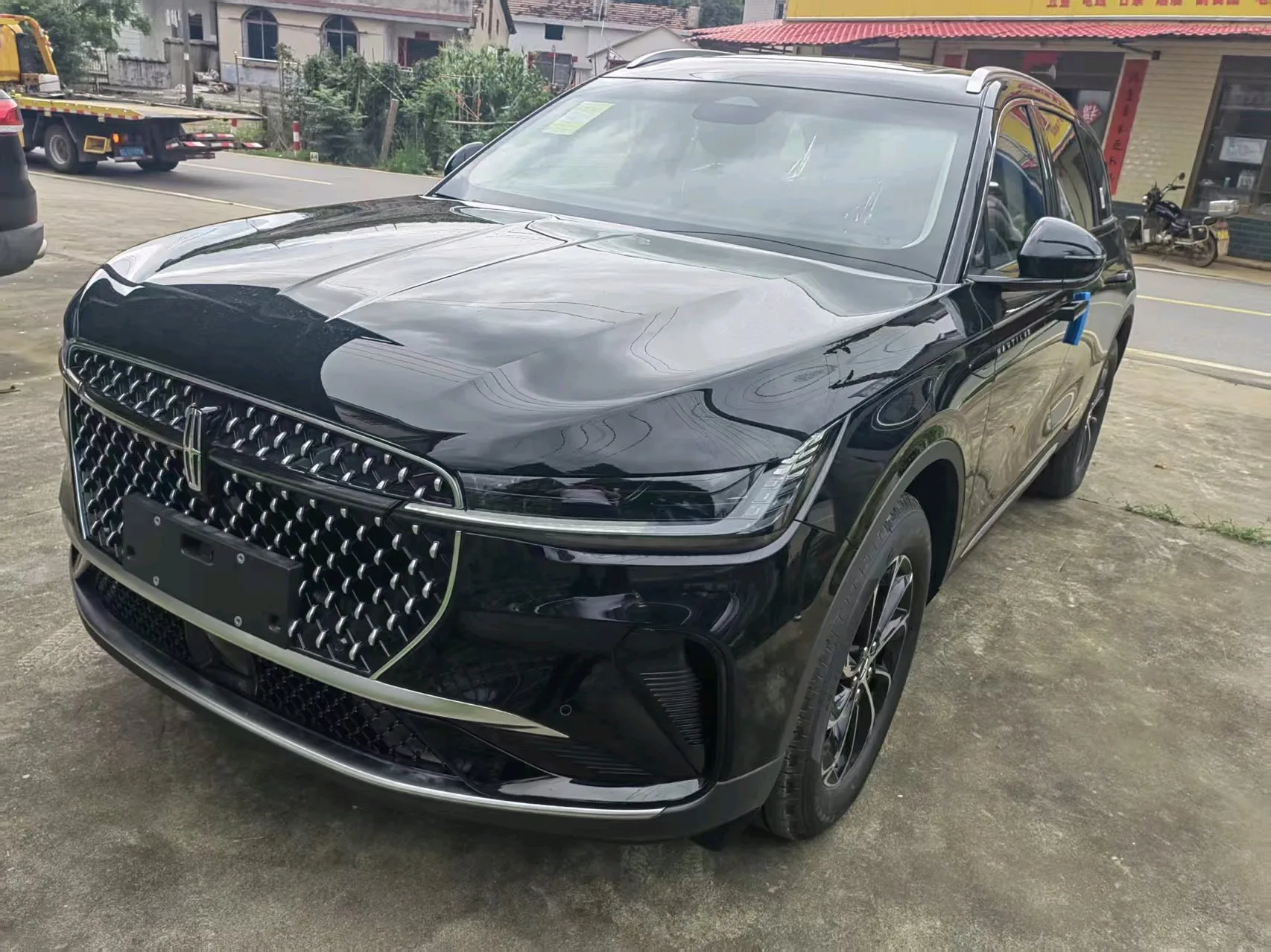 Lincoln 2026 Navigator 2.0T AWD Premium Edition, Automatic Transmission