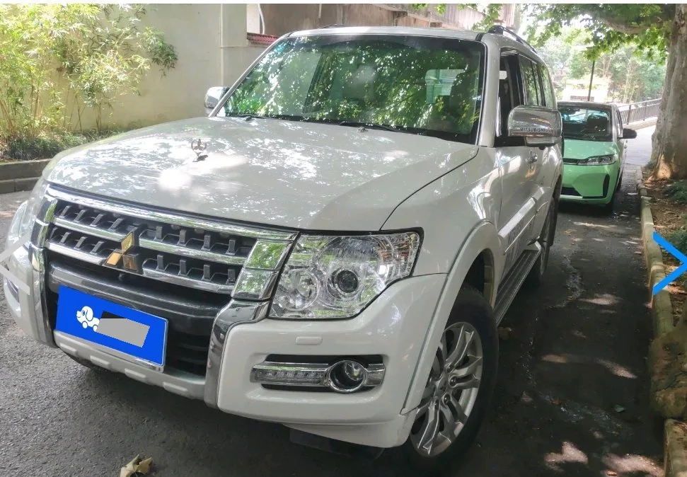 Mitsubishi Pajero (Imported) 2018 Model Year Pajero 3.8 GLS (No Sunroof), Automatic Transmission
