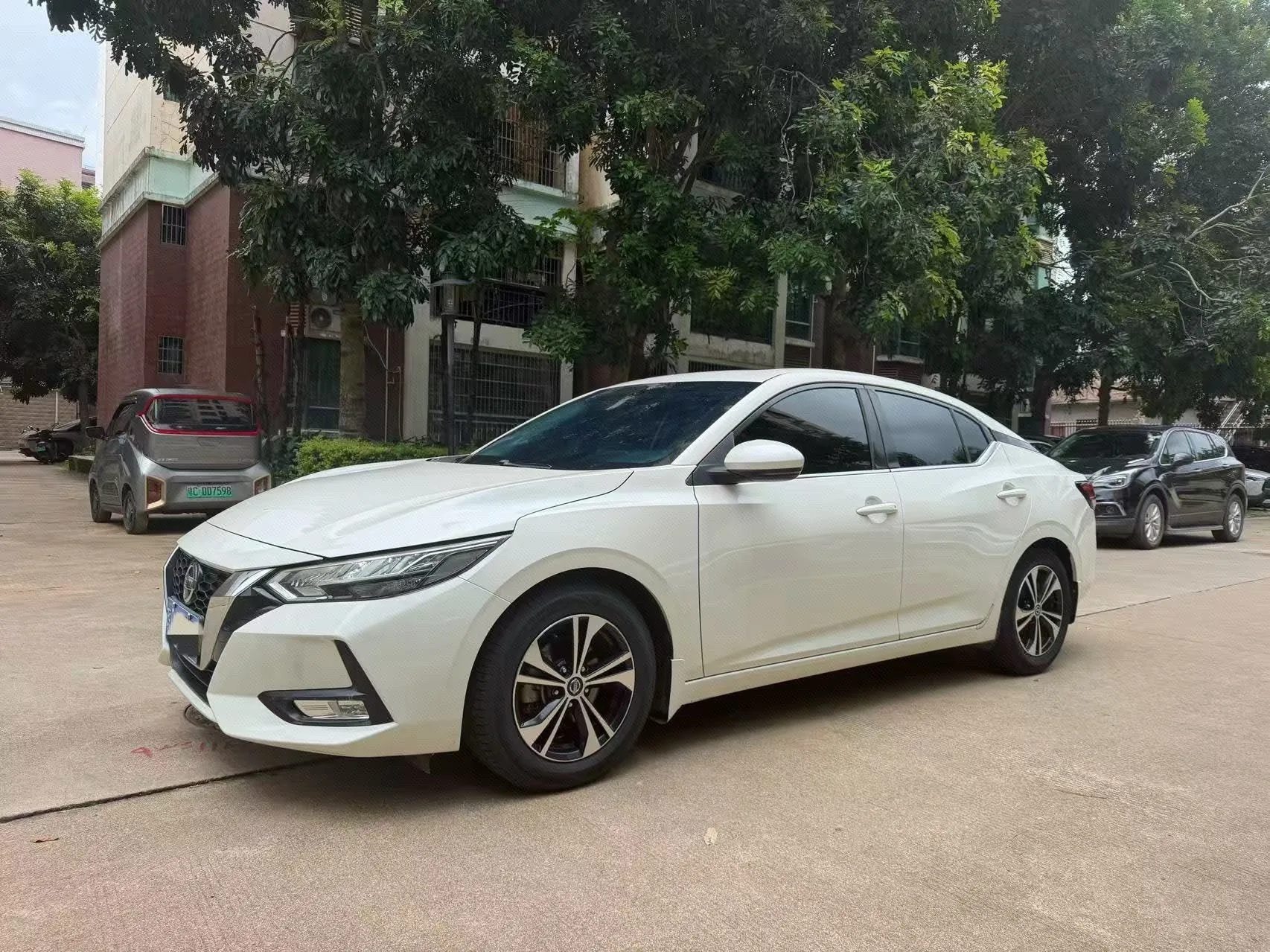 Nissan Sylphy 2020 Facelift 1.6L XL CVT Enjoy Edition