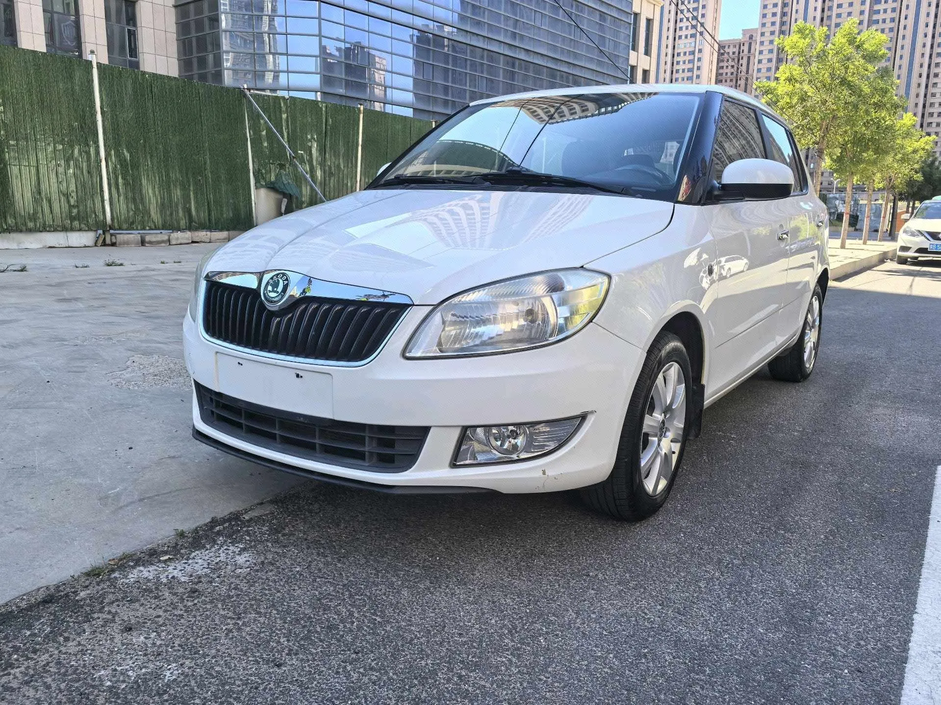 Fabia 2012 1.4L Automatic Crystal Edition