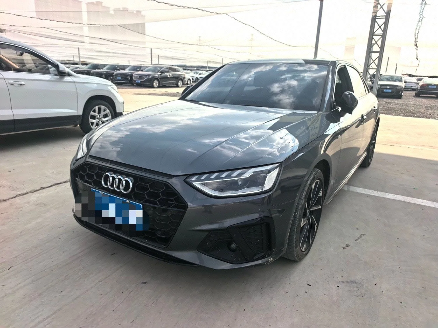 Audi A4L 2023 40 TFSI Luxury Dynamic