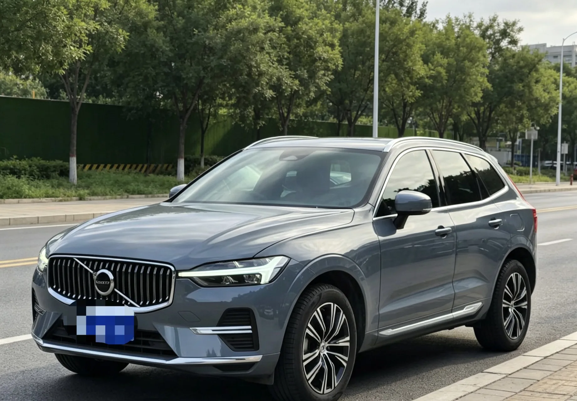 2022 Volvo XC60 B5 AWD Inscription Luxury Edition