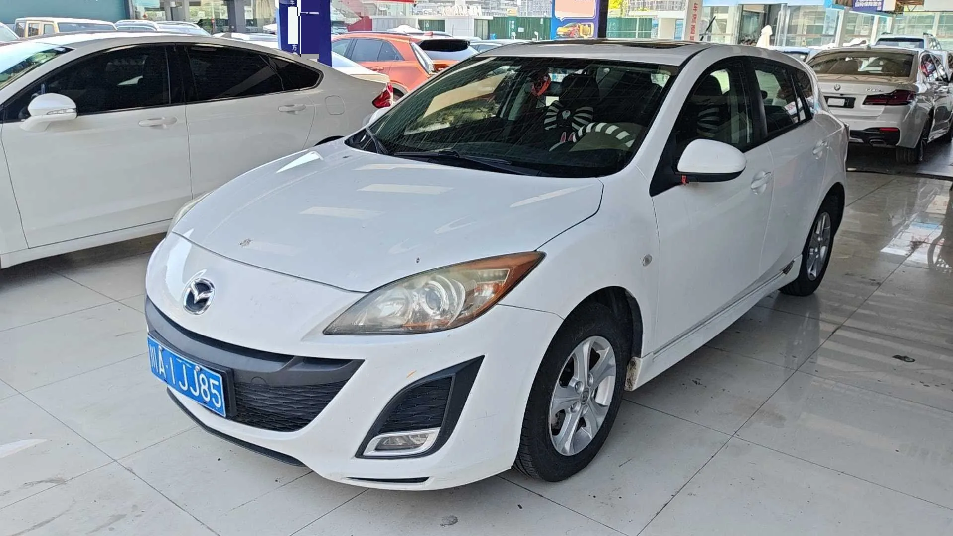 2013 Mazda3 Star, Hatchback, 1.6L, Automatic Elite