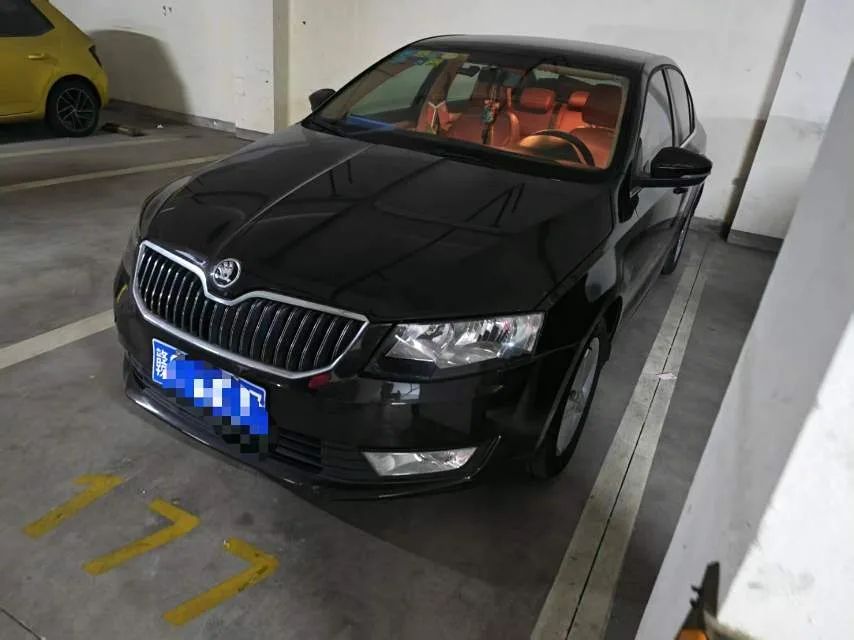 Octavia 2015 1.6L Automatic Elegance Edition