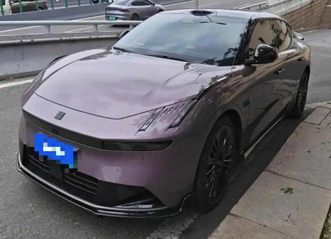 Lynk & Co 10 EM-P 2025 Model 120 AWD Ultra