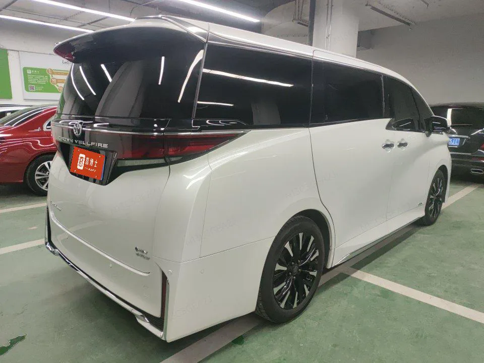 Toyota Vellfire (Imported) 2024 Crown Vellfire 2.5 CVT Supreme Executive Edition Automatic Transmission