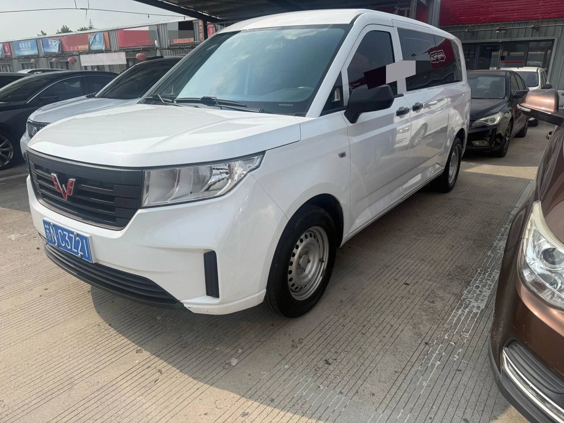 Wuling 2021 Chengzheng 1.5T Comfort Edition, Manual Transmission
