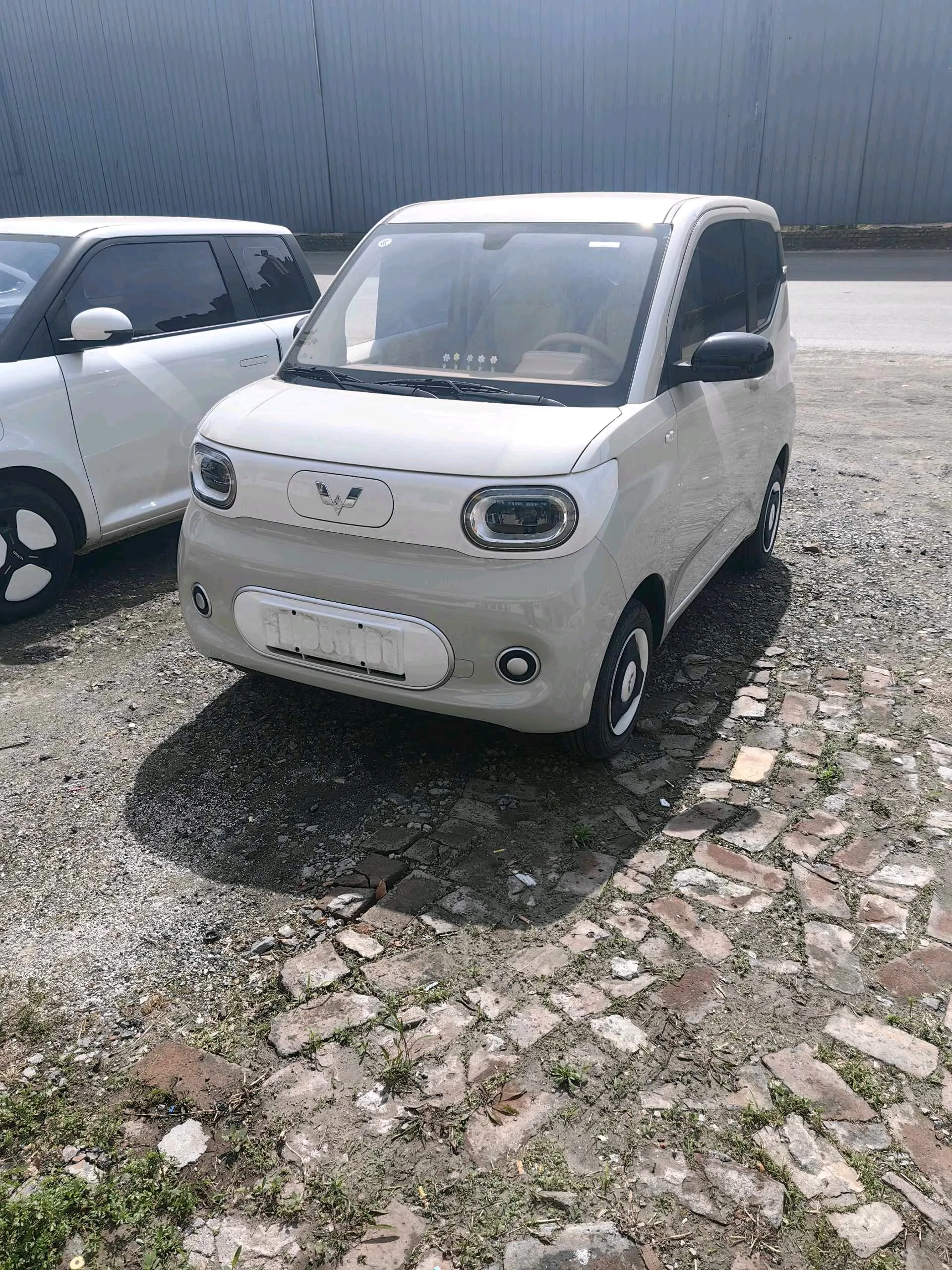 Hongguang MINIEV 2024 Macaron Model, 215km