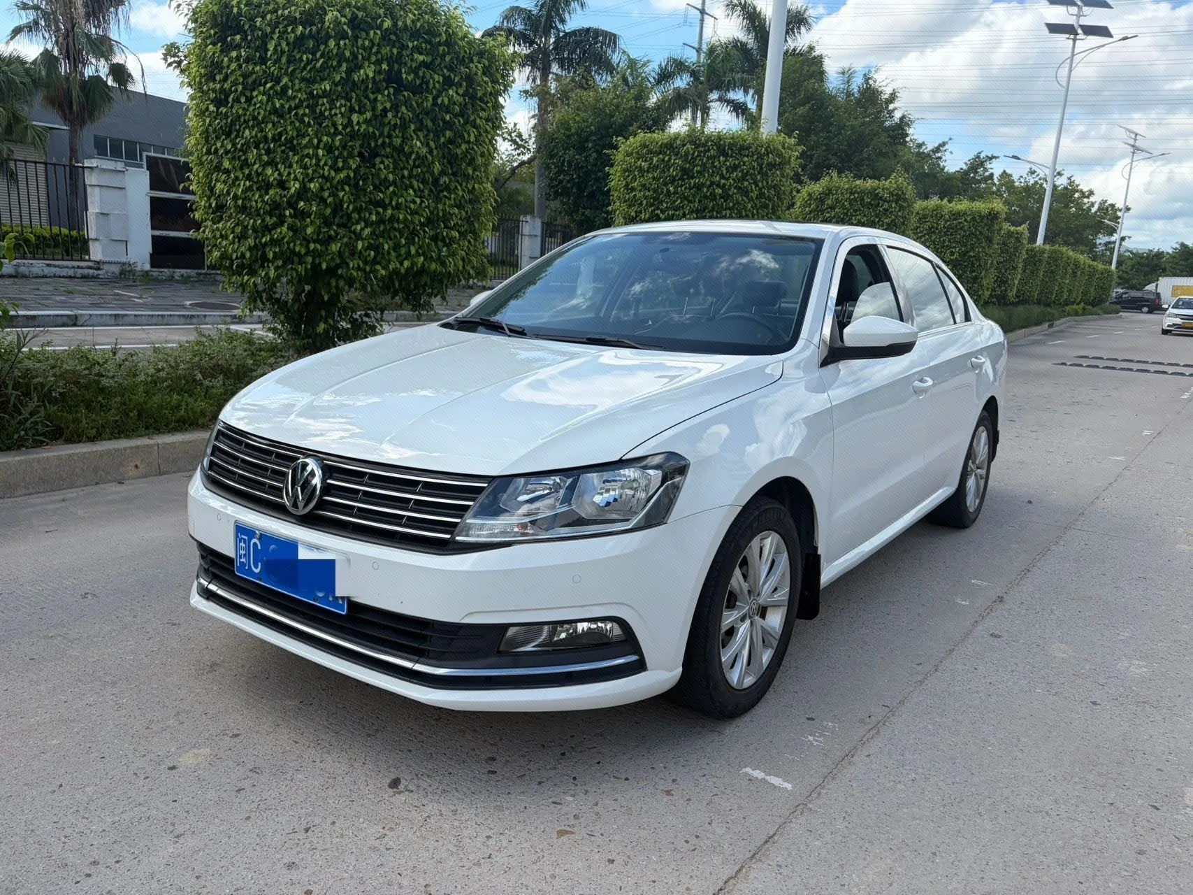Lan Yi 2015 Model Year 1.6L Automatic Comfort Edition