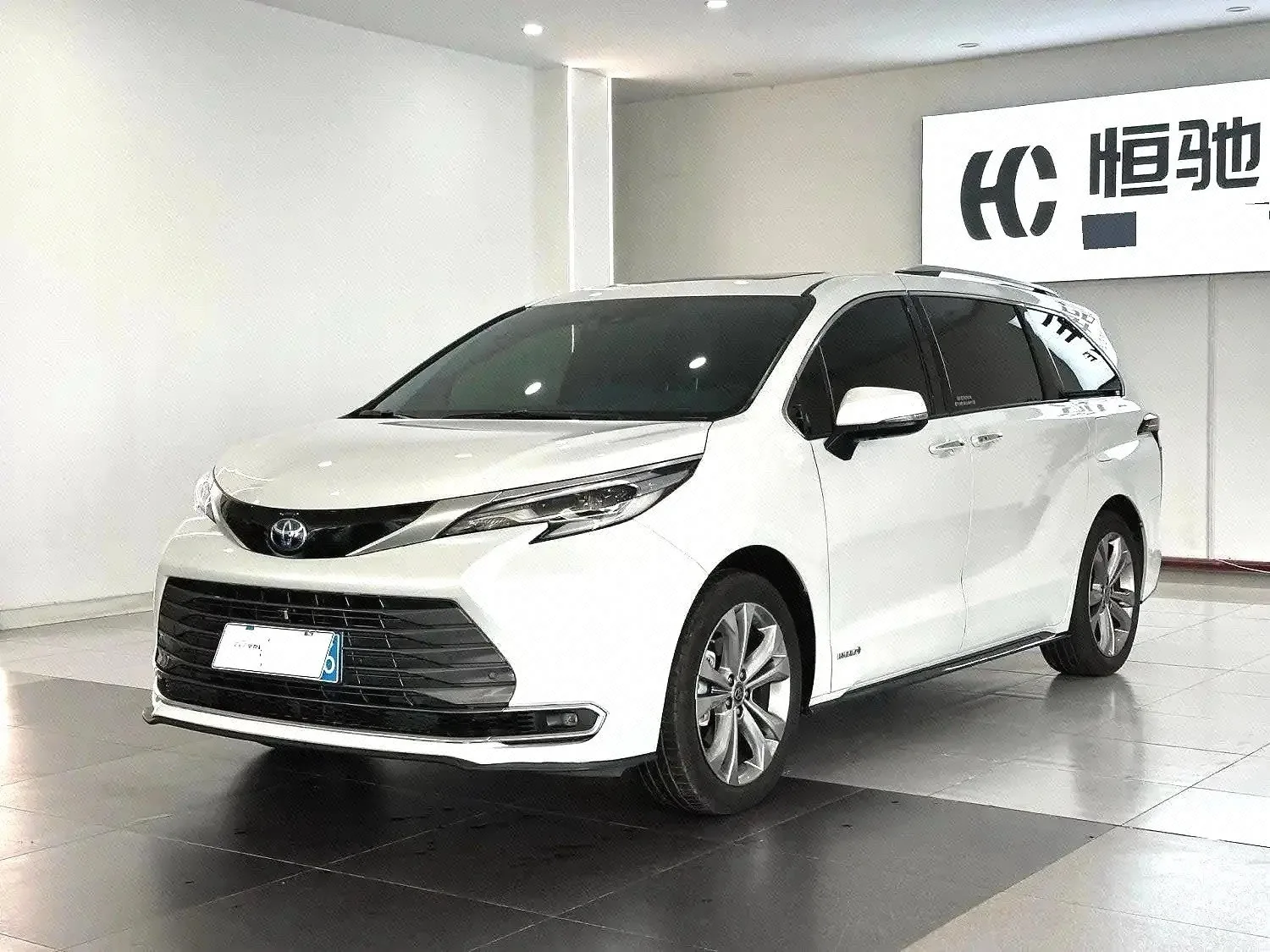 2021 Sienna 2.5L Hybrid Premium Edition