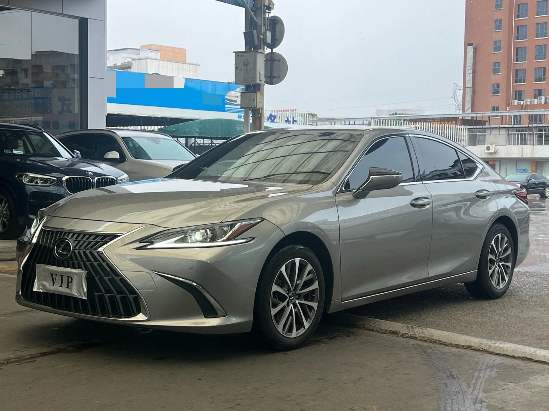 Lexus ES 2022 200 Premium Edition