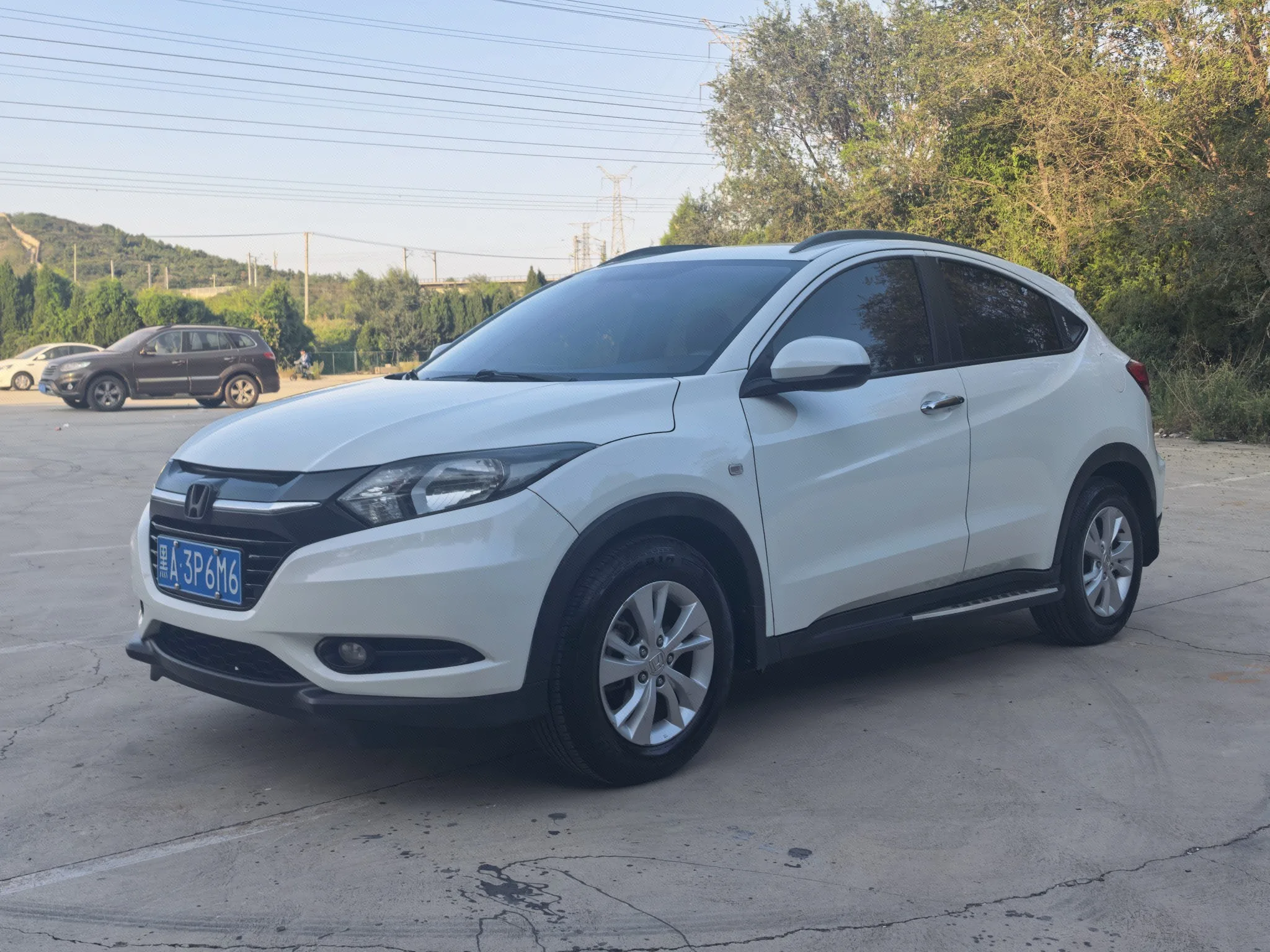 Vezel 2015 1.5L CVT 2WD Comfort Model