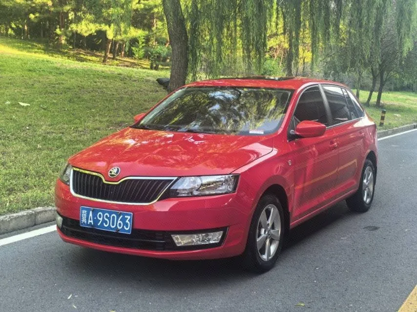 Xindong 2016 Facelift 1.6L Automatic Chuangxing Edition