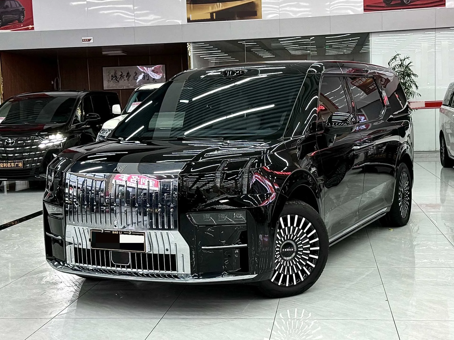 Extreme Krypton 009 2024 Model 7-Seat Aisle Edition 4WD 108kWh