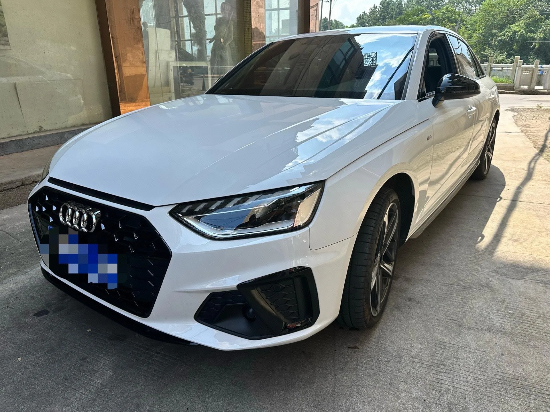 Audi 2024 A4L 2.0TFSI 40TFSI Luxury Dynamic Automatic