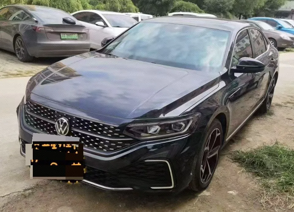 Volkswagen 2025 Passat 2.0TSI 380TSI Outstanding Edition Starry Sky Dragon Edition Automatic Transmission