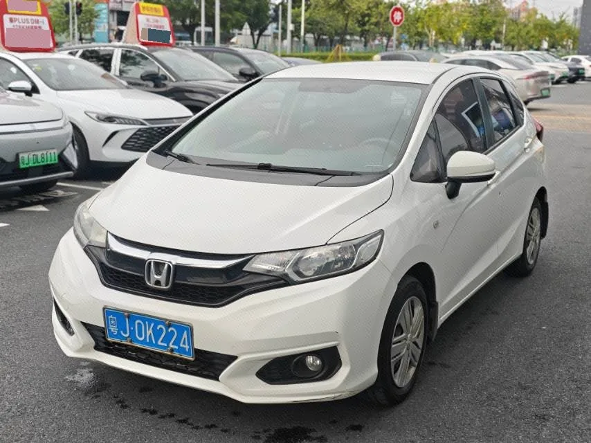 Honda Fit 2018 1.5L CVT Comfort Edition