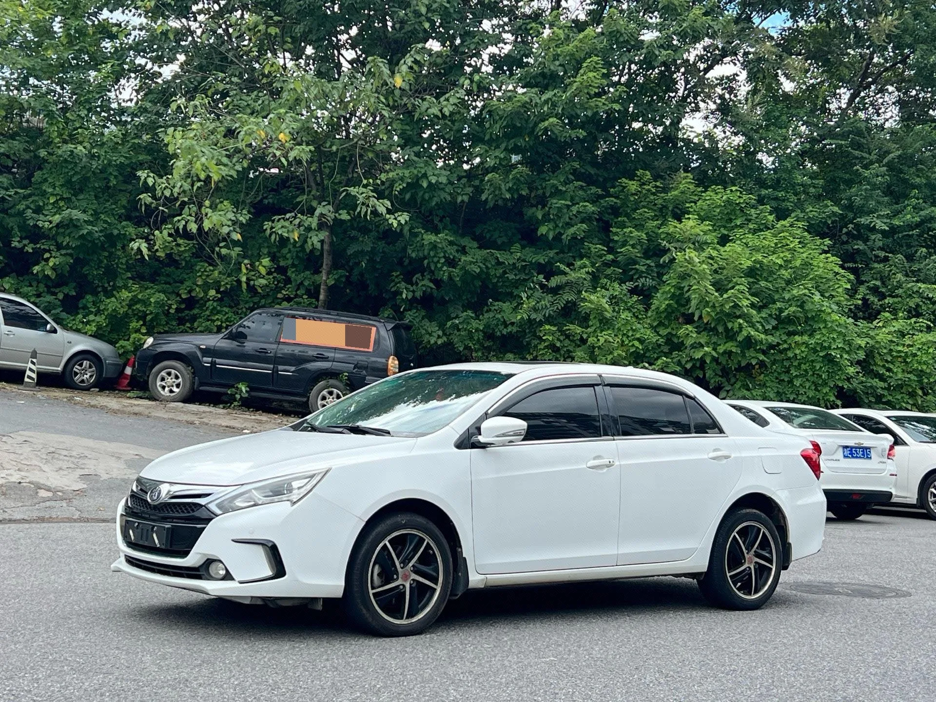 BYD 2014 Qin 1.5T "Cool Black Knight" Flagship Model, Automatic Transmission