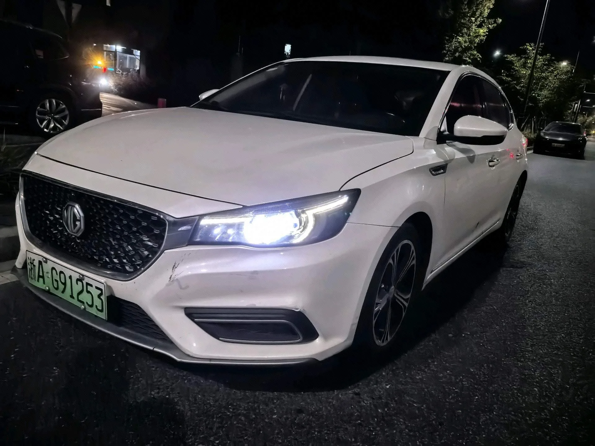 MG6 New Energy 2018 Model Year 45T E-DRIVE Intelligent Hybrid PILOT Premium Internet Edition