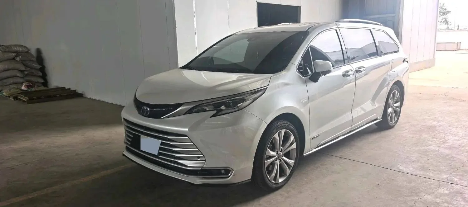 Toyota Cana 2023 2.5L CVT Premium Edition Automatic