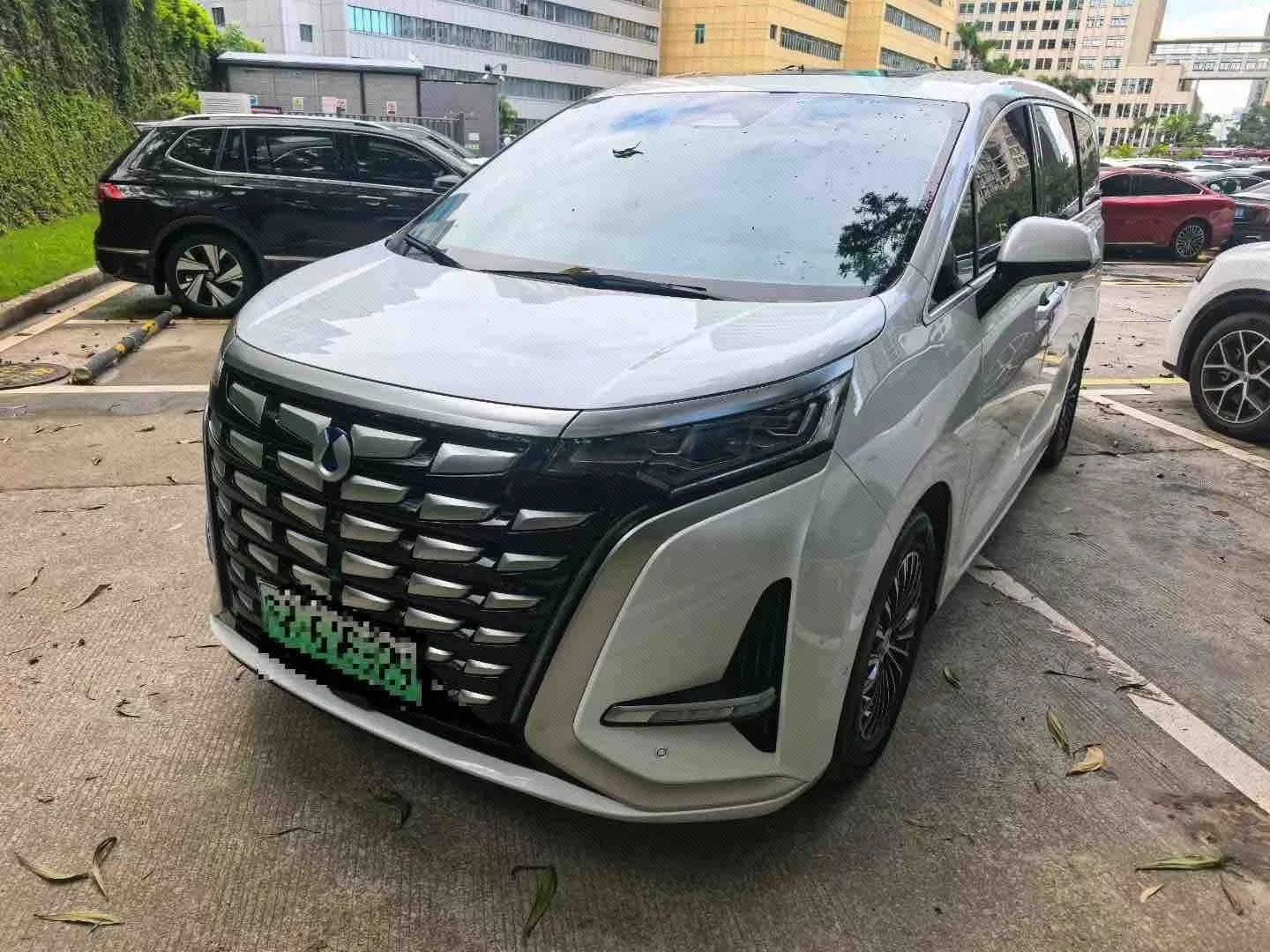 Denza D9 2022 DM-i 970 AWD Flagship Edition