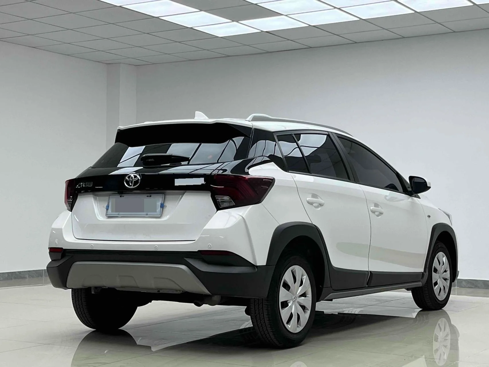YARiS L Zhixuan 2022 1.5L CVT Leading PLUS Edition
