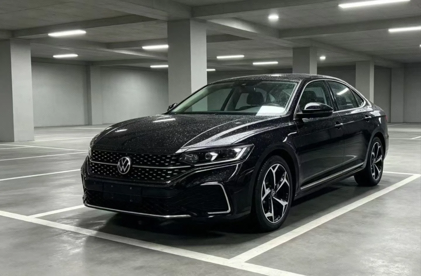 Volkswagen 2024 Passat 2.0TSI 330TSI Starry Sky Elite Edition Automatic
