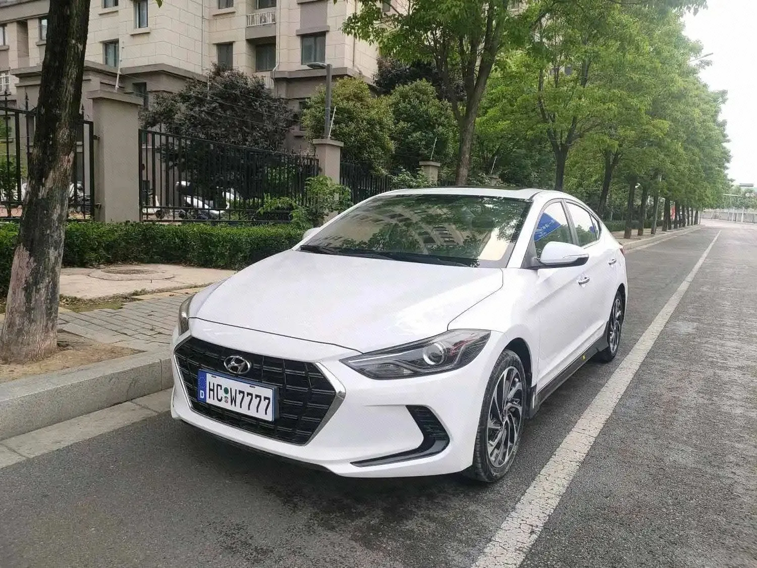 Hyundai Elantra 2020 1.5L CVT Smart Luxury Edition