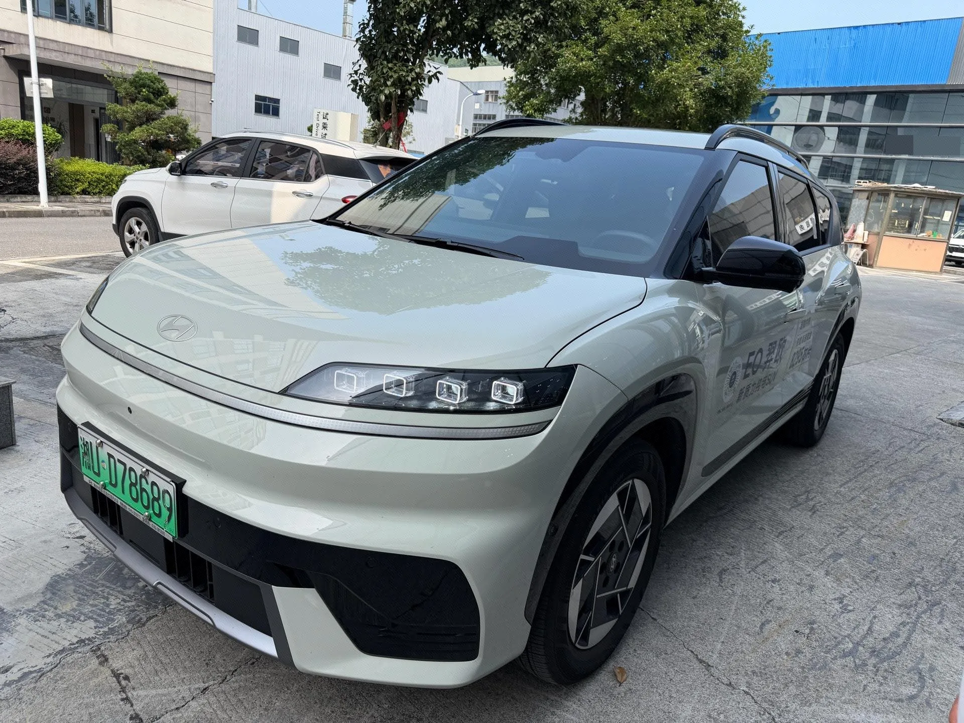 EO Yio 2025 Model, Front-Wheel Drive SMART Edition, 88.112 kWh