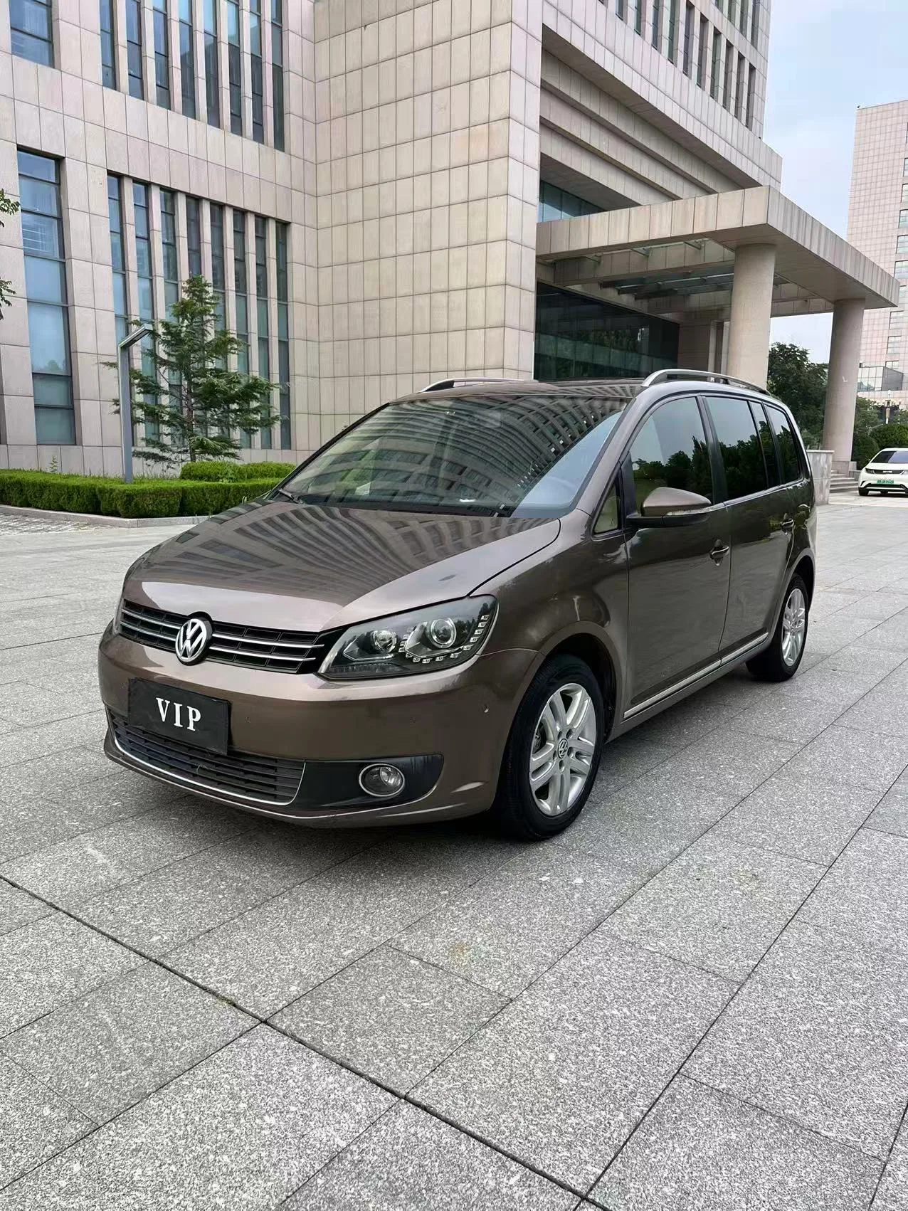 2011 Volkswagen Touran 1.4T DSG Smart Edition 5-Seater
