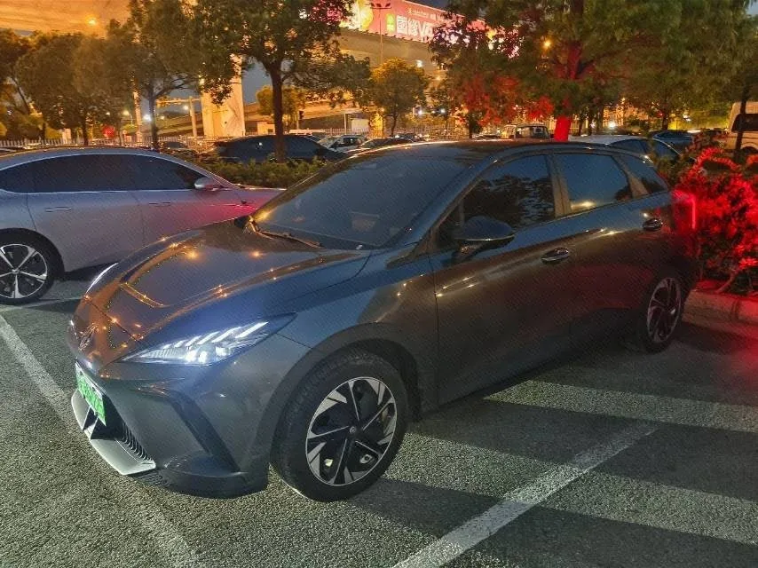 MG4 EV 2023 415km Overseas Champion Edition