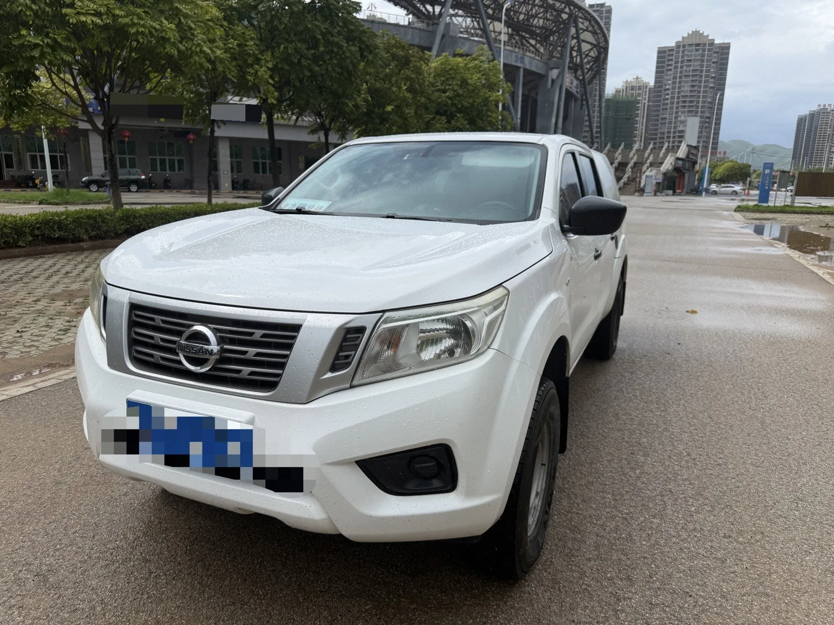 2017 Nissan Navara 2.5 4WD Standard Edition, Manual Transmission