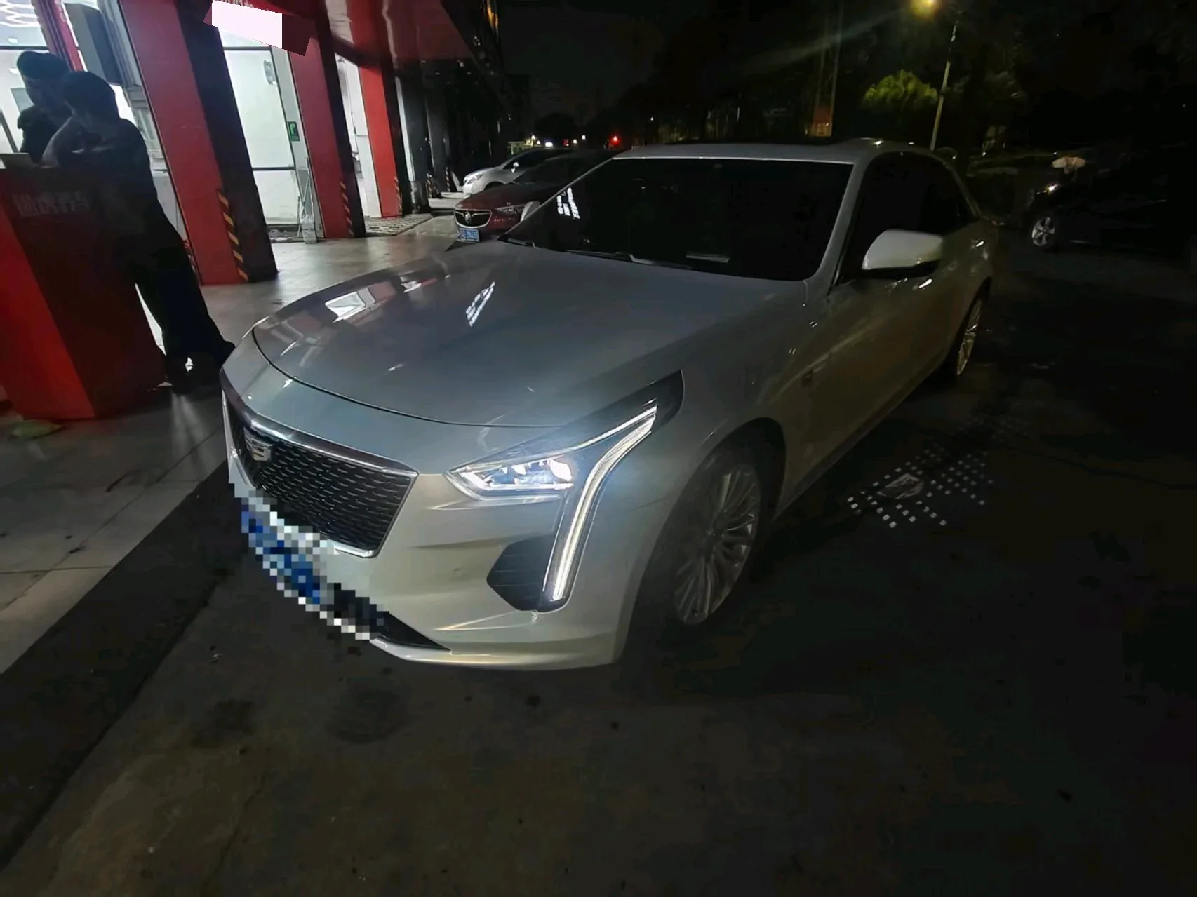 2021 Cadillac CT6 28T Luxury
