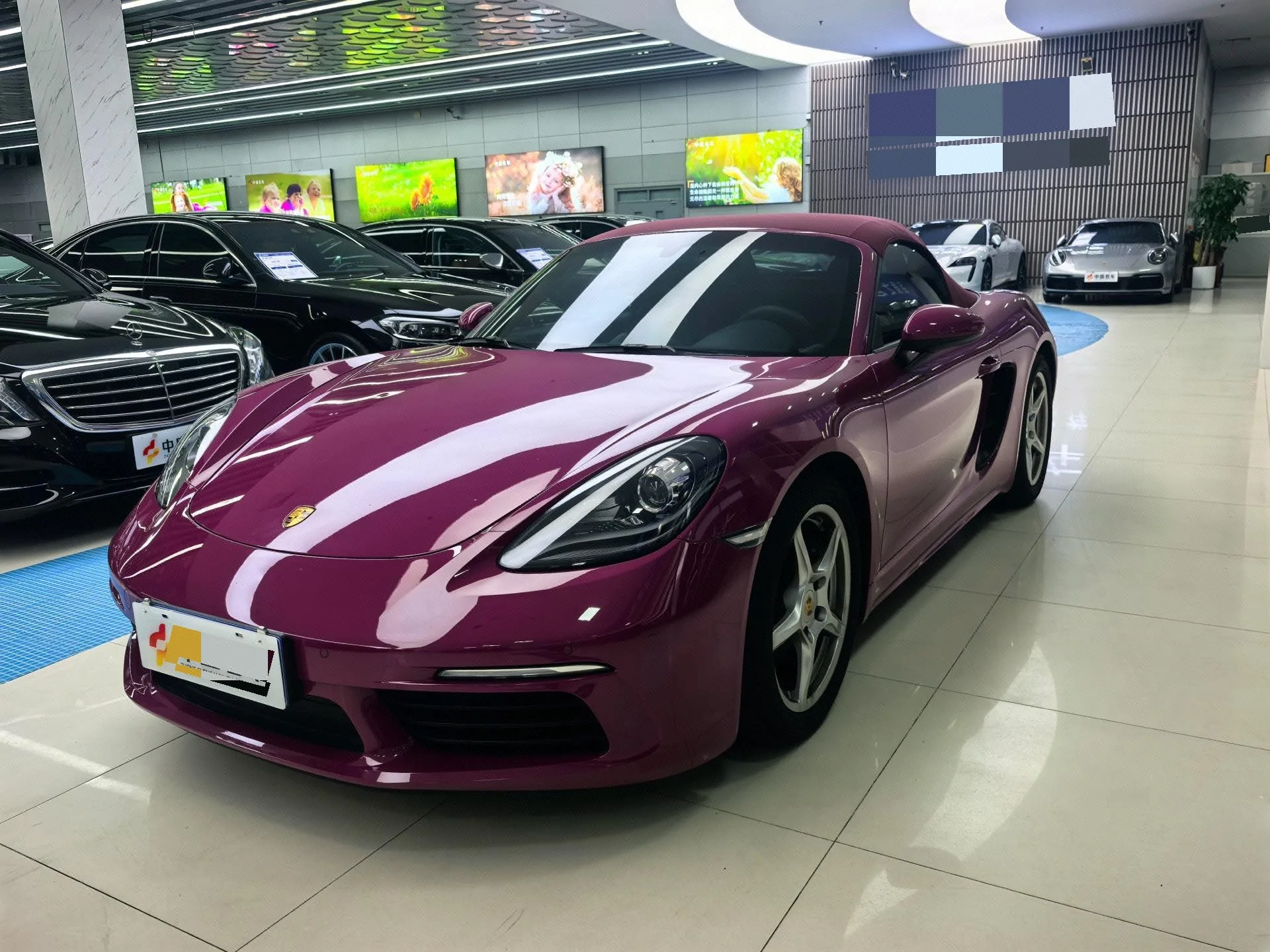 2022 Porsche 718 Boxster 2.0T
