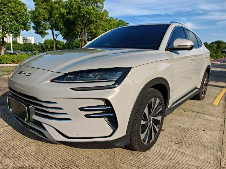 BYD 2023 Song PLUS DM-i 1.5 CVT Champion Edition 110KM Flagship PLUS Automatic