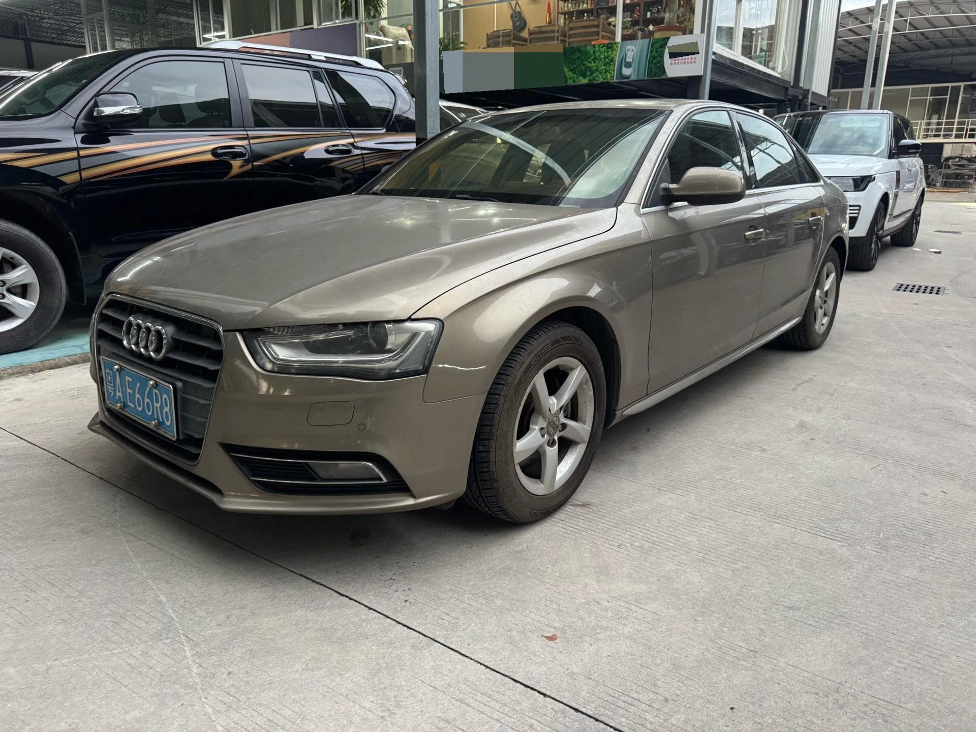 2013 Audi A4L 35 TFSI Automatic Standard Model