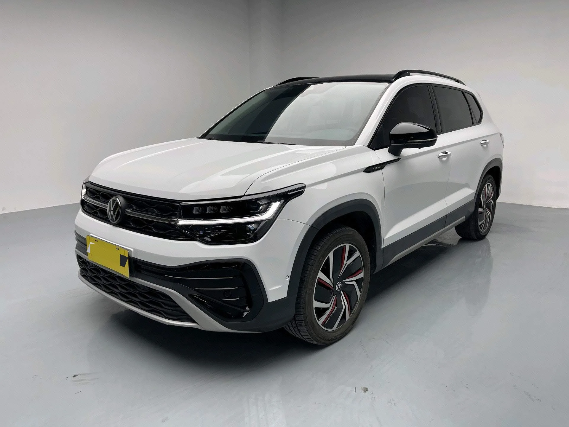 Volkswagen 2023 Touareg 1.5TSI 300TSI Front-Wheel Drive "Monthly Premium" Edition, Automatic Transmission