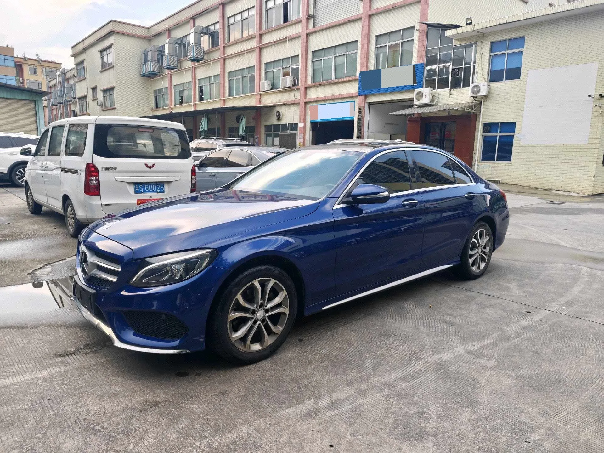 Mercedes-Benz C-Class 2015 Facelift C 200 L Sport